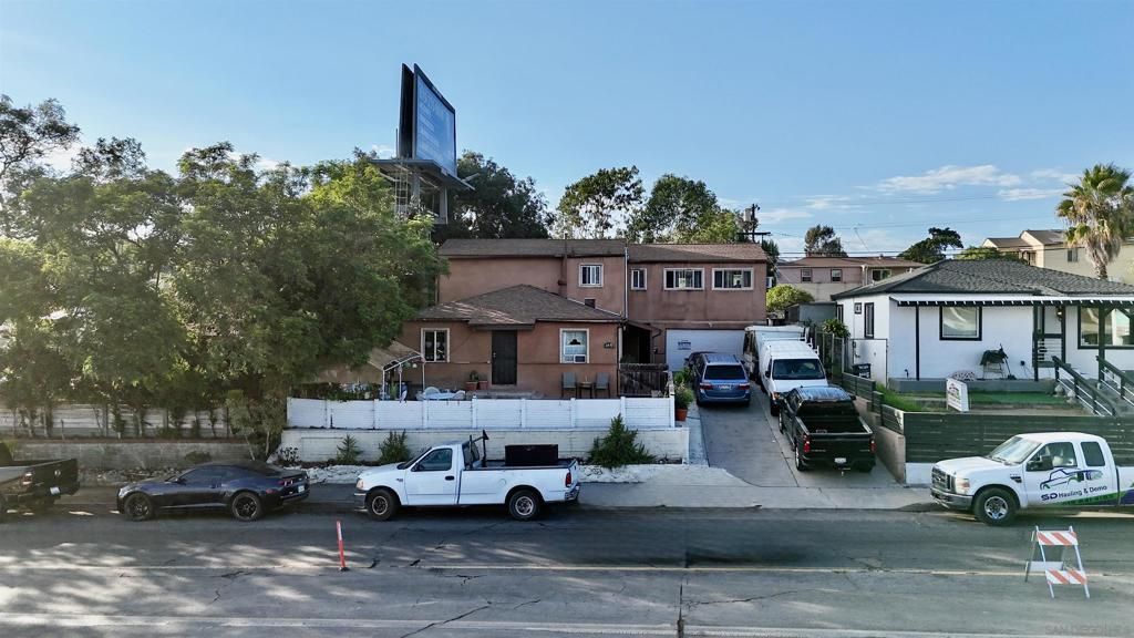 6430 University Ave, San Diego