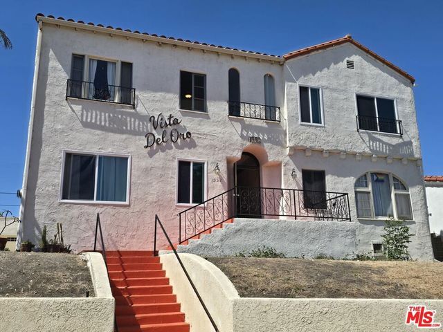 1352 W 10th Street, Los Angeles