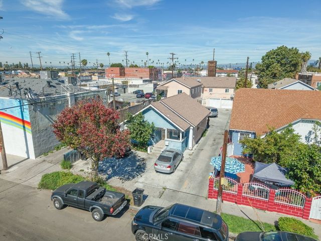245 W 73rd, Los Angeles