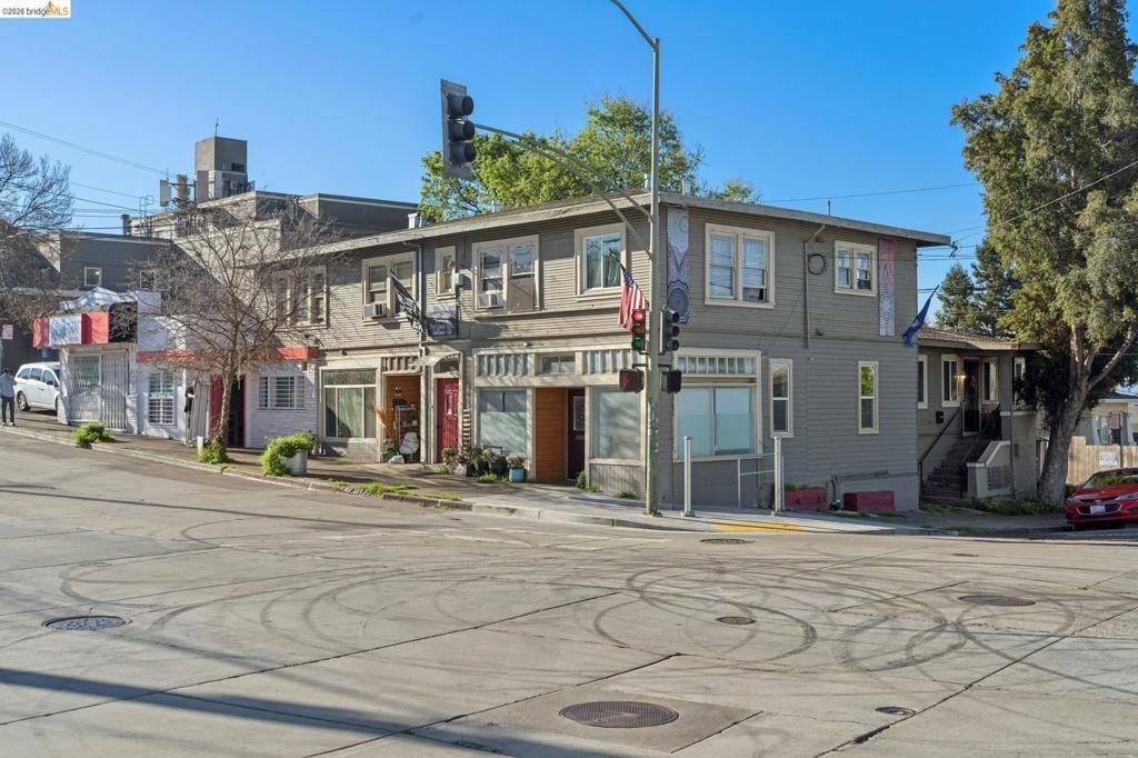 3001 Macarthur Blvd, Oakland
