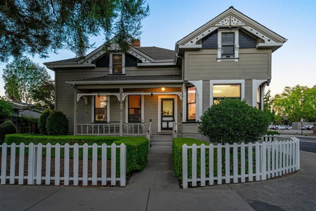 142 N Central Avenue, Campbell
