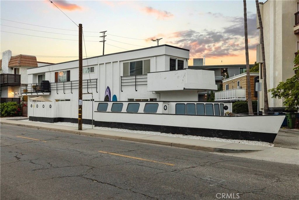 3906 Pacific Avenue, Marina Del Rey
