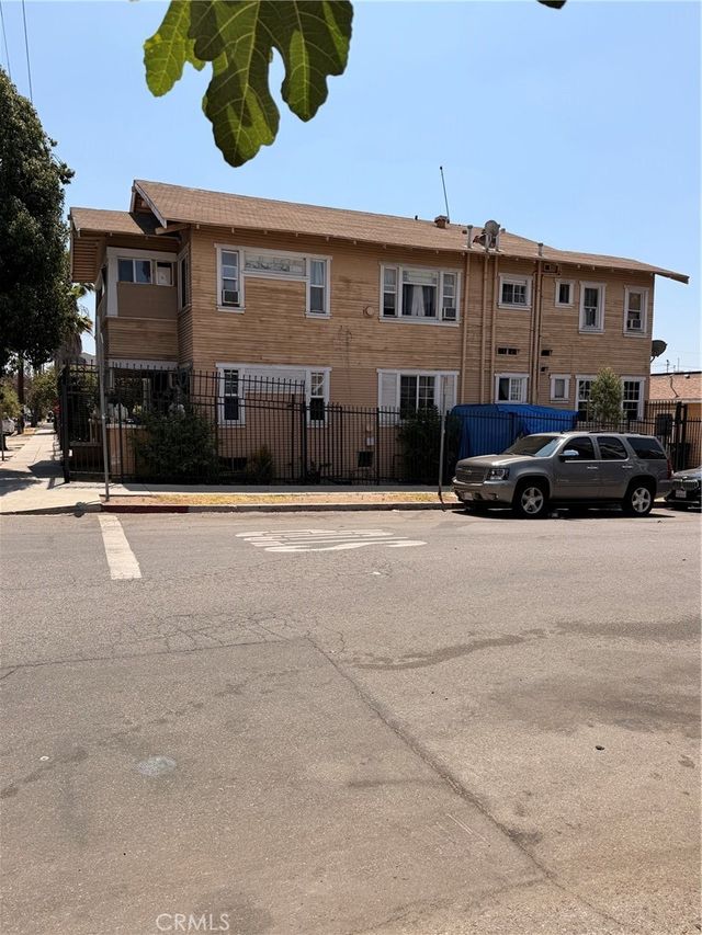 3106 San Marino, Los Angeles