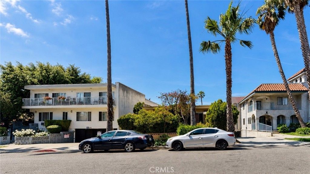 1029 N Orange Grove, West Hollywood