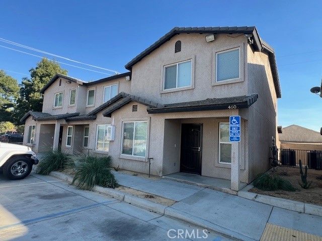 460 Oswell St, Bakersfield