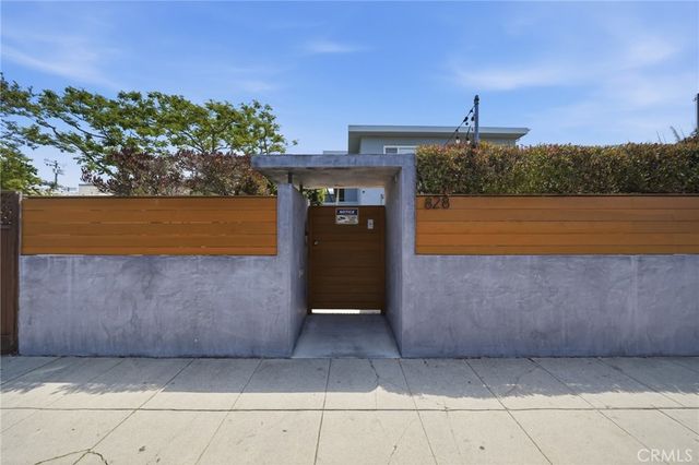 828 Indiana, Venice