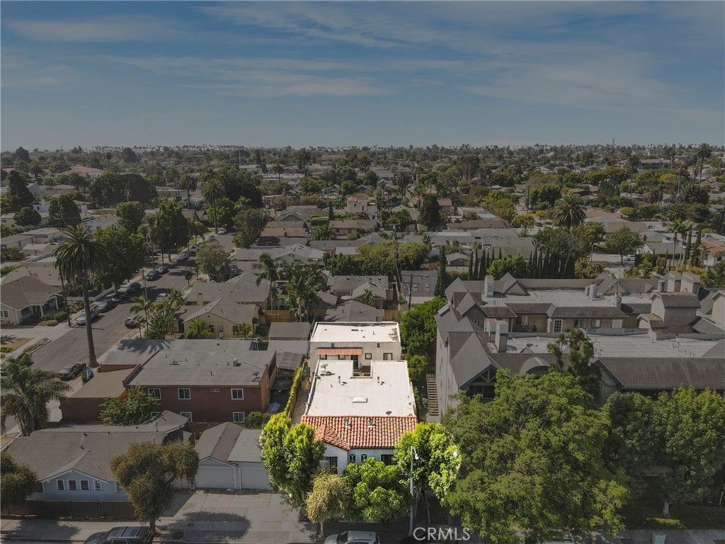 3822 E 7th Street, Long Beach