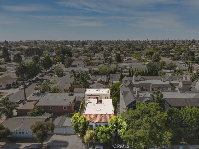 3822 E 7th Street, Long Beach