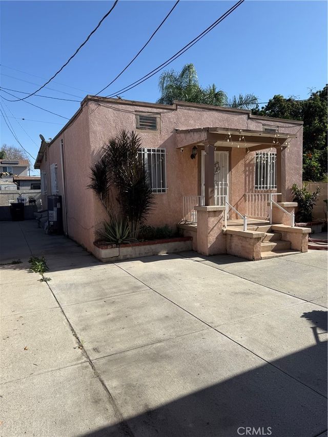 2044 Workman Street, Los Angeles