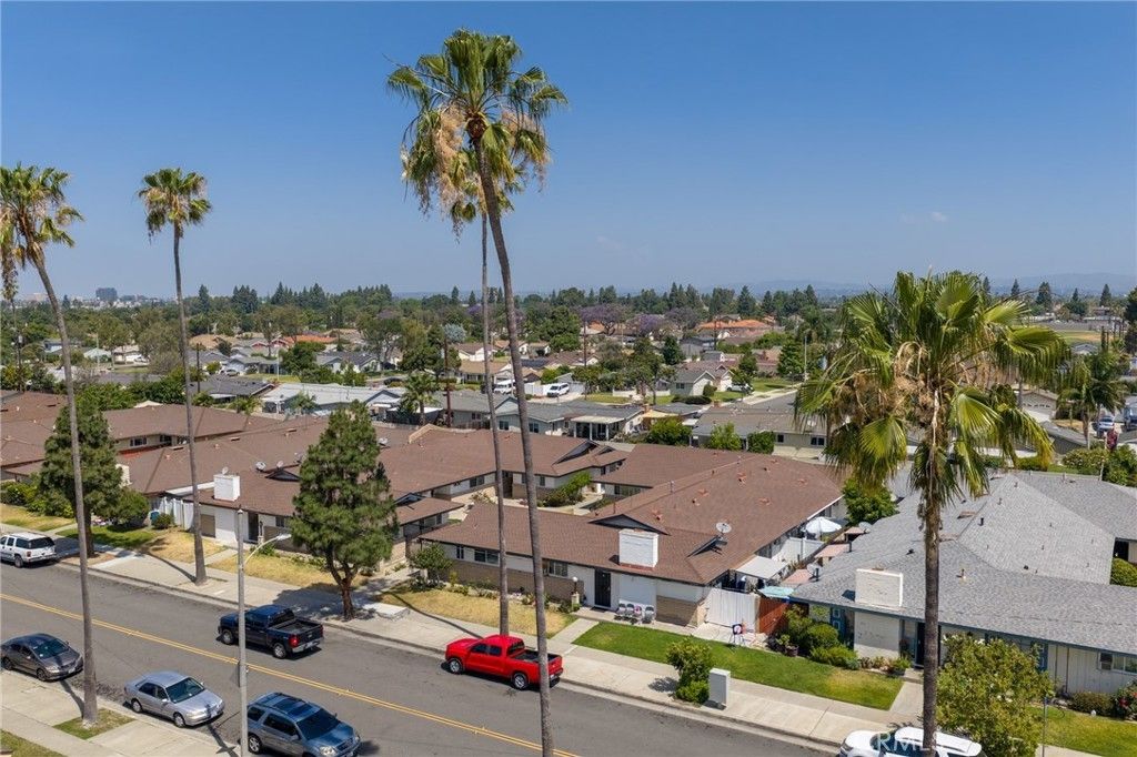 2133 E Almont Avenue, Anaheim