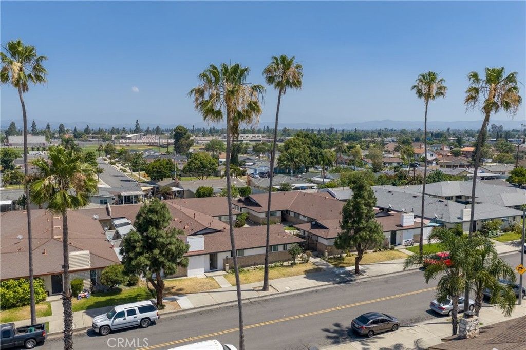 2127 E Almont Avenue, Anaheim