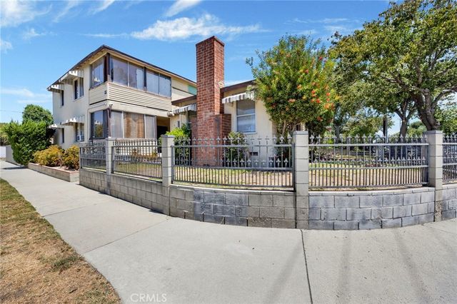 12759 Oxnard, North Hollywood