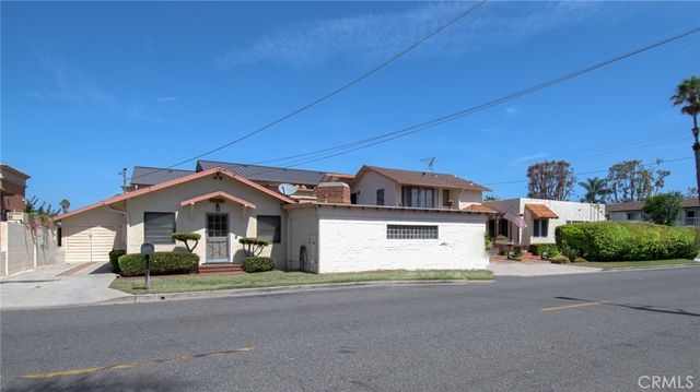 2209 Elden Avenue, Costa Mesa