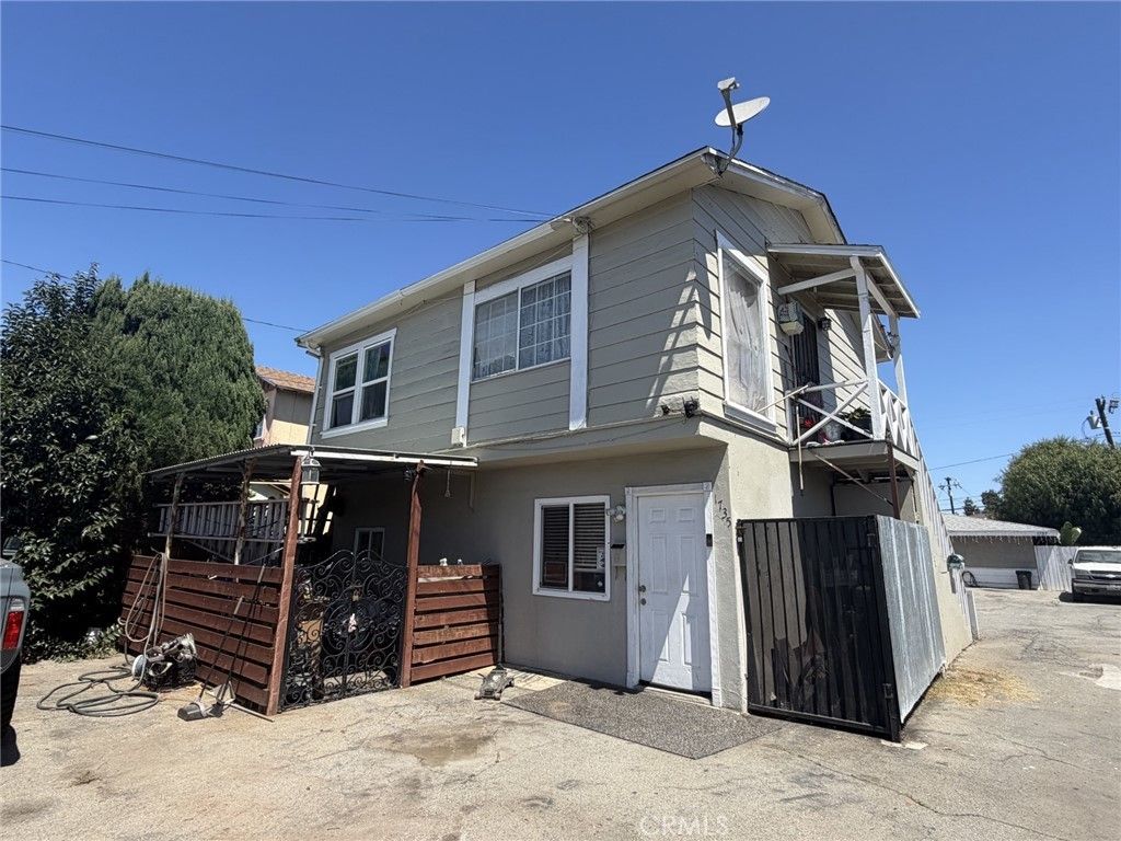 1735 W Washington, Santa Ana