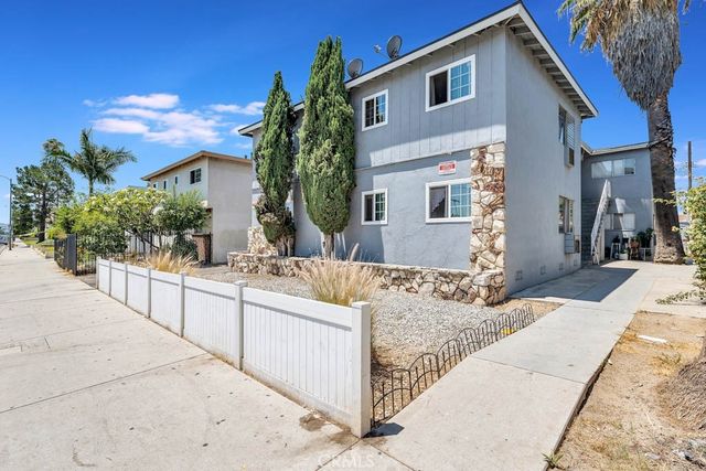 6925 Whitsett, North Hollywood