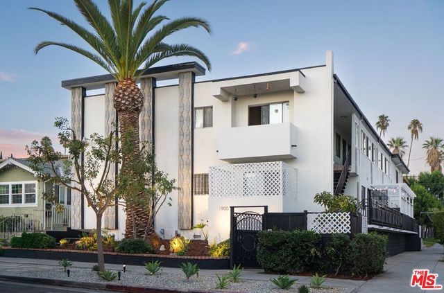 1900 Dracena Drive, Los Angeles