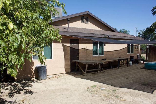 318 S Owens, Bakersfield