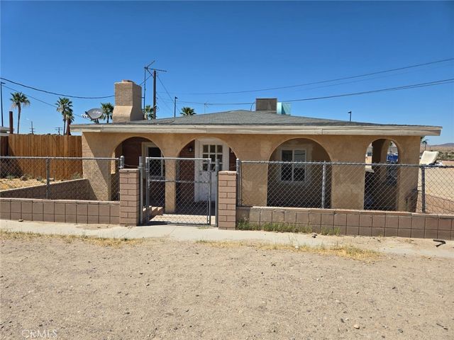 2009 Aurora Way, Barstow