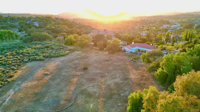 2804 6 S Grade Rd, Alpine