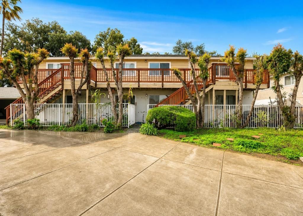 1838 Higdon Avenue, Mountain View
