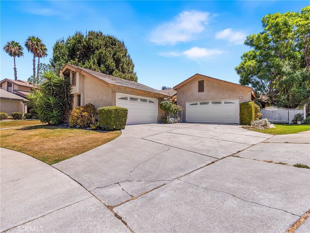 175 S Woodlawn Drive, Orange