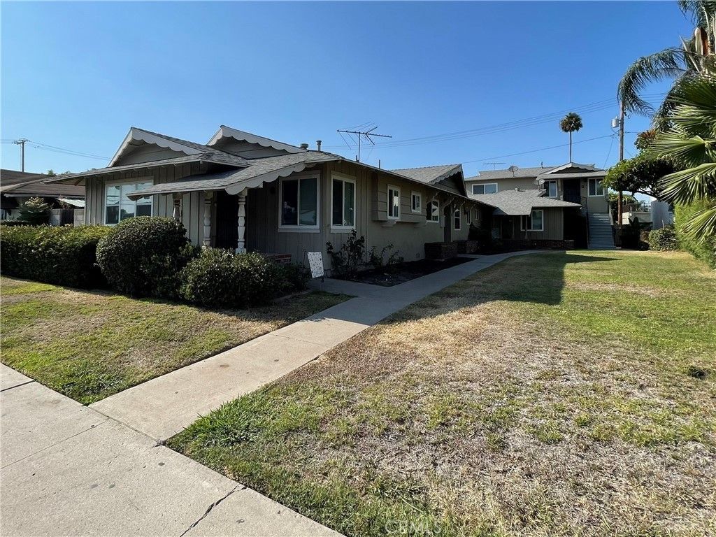 1781 W Ball Road W, Anaheim