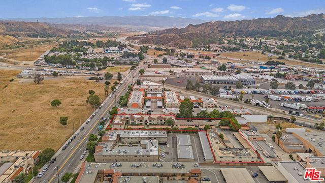 31701 Ridge Route Road, Castaic