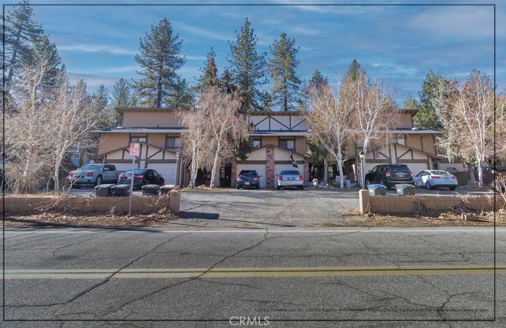 1111 Apple, Wrightwood