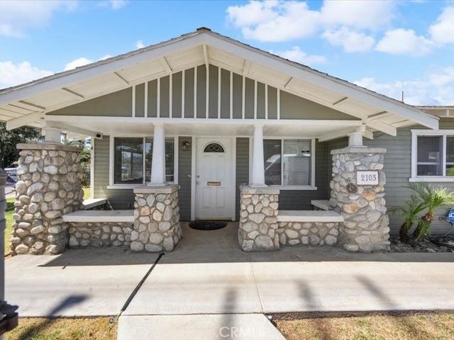 2103 2115,2117 B Street, La Verne