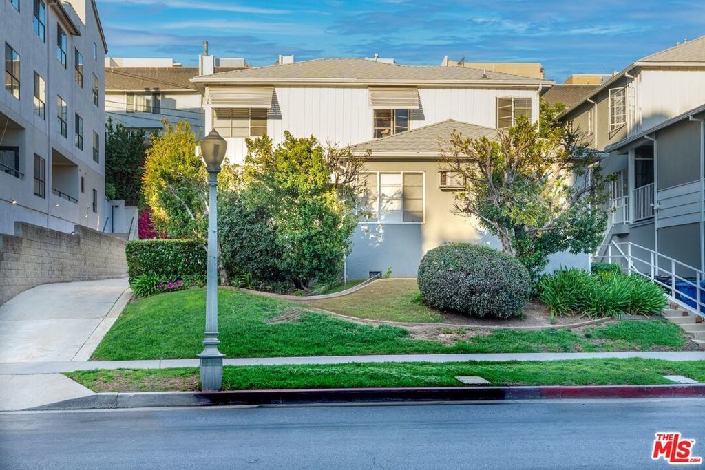 1748 Malcolm Avenue, Los Angeles