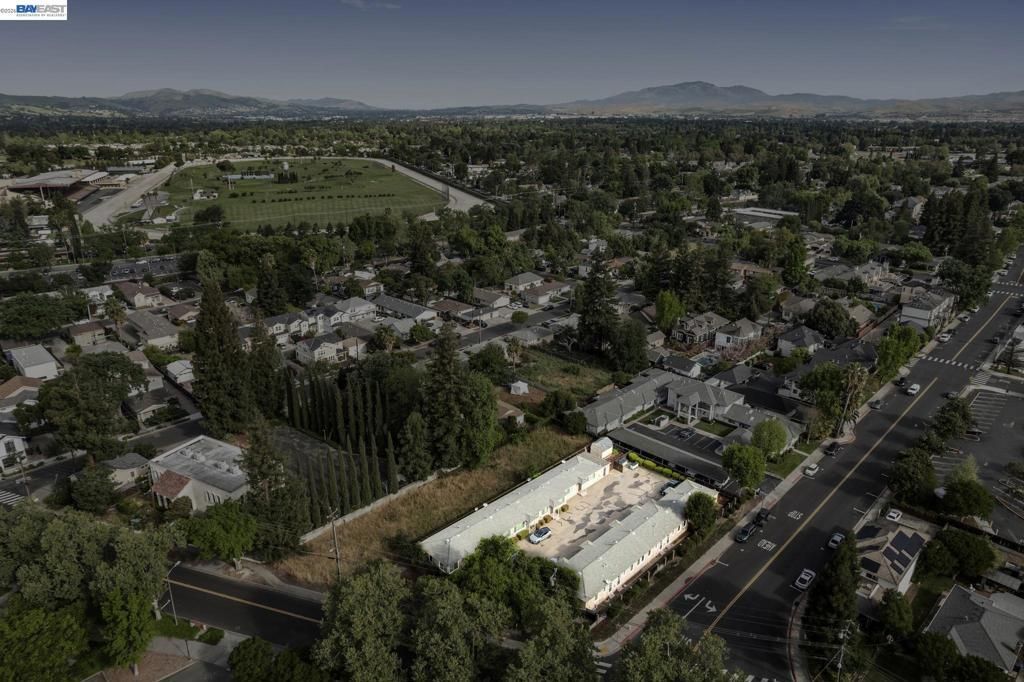 187 Old Bernal Ave, Pleasanton