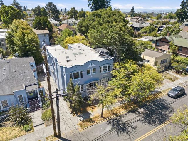 2224 Derby Street, Berkeley