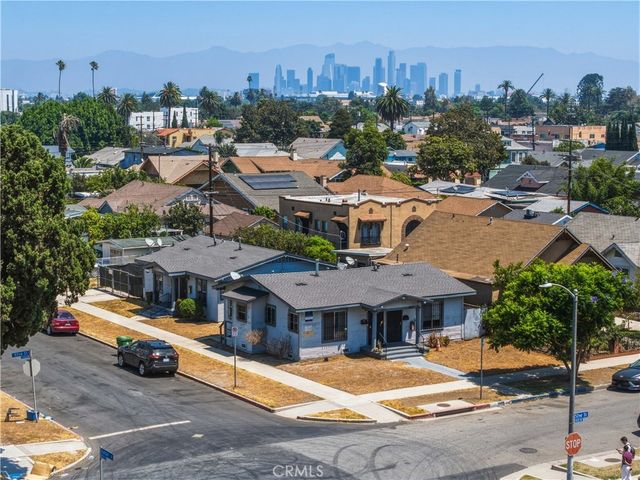 1457 W 52nd, Los Angeles