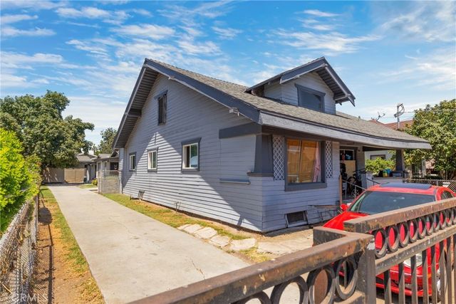 1253 E 46th, Los Angeles