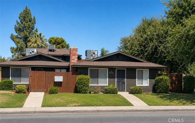 2824 N Half Moon Drive, Bakersfield