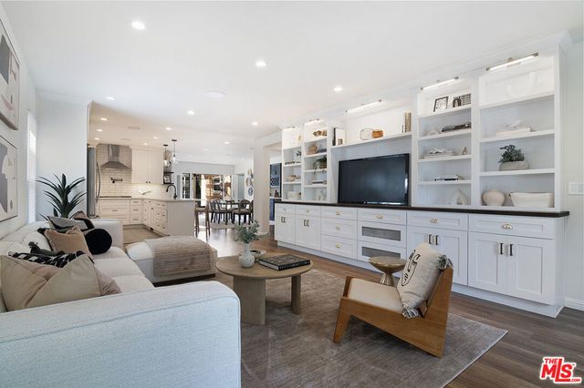 8828 Alcott Street, Los Angeles