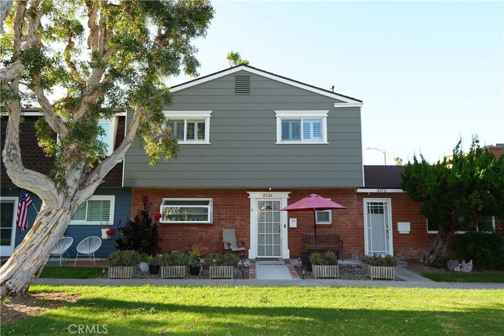 8226 Pennington Dr, Huntington Beach