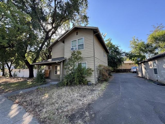 1170 E 9th Street, Chico