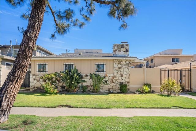 10632 Crenshaw Blvd, Inglewood