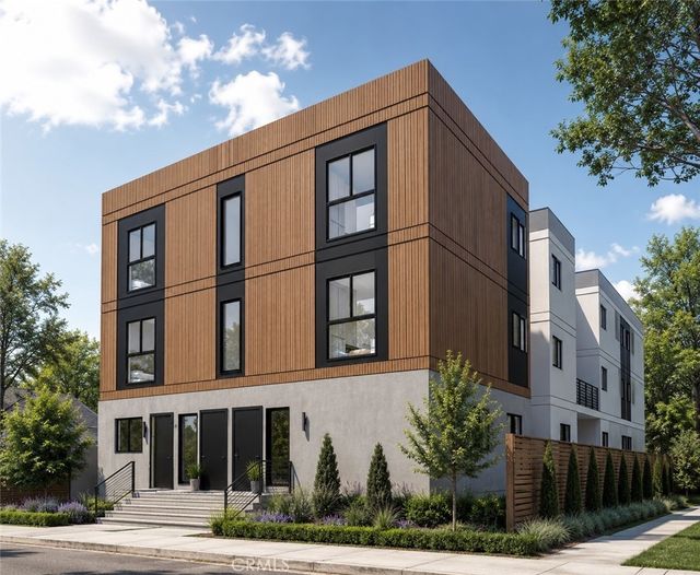 1787 W 35th, Los Angeles