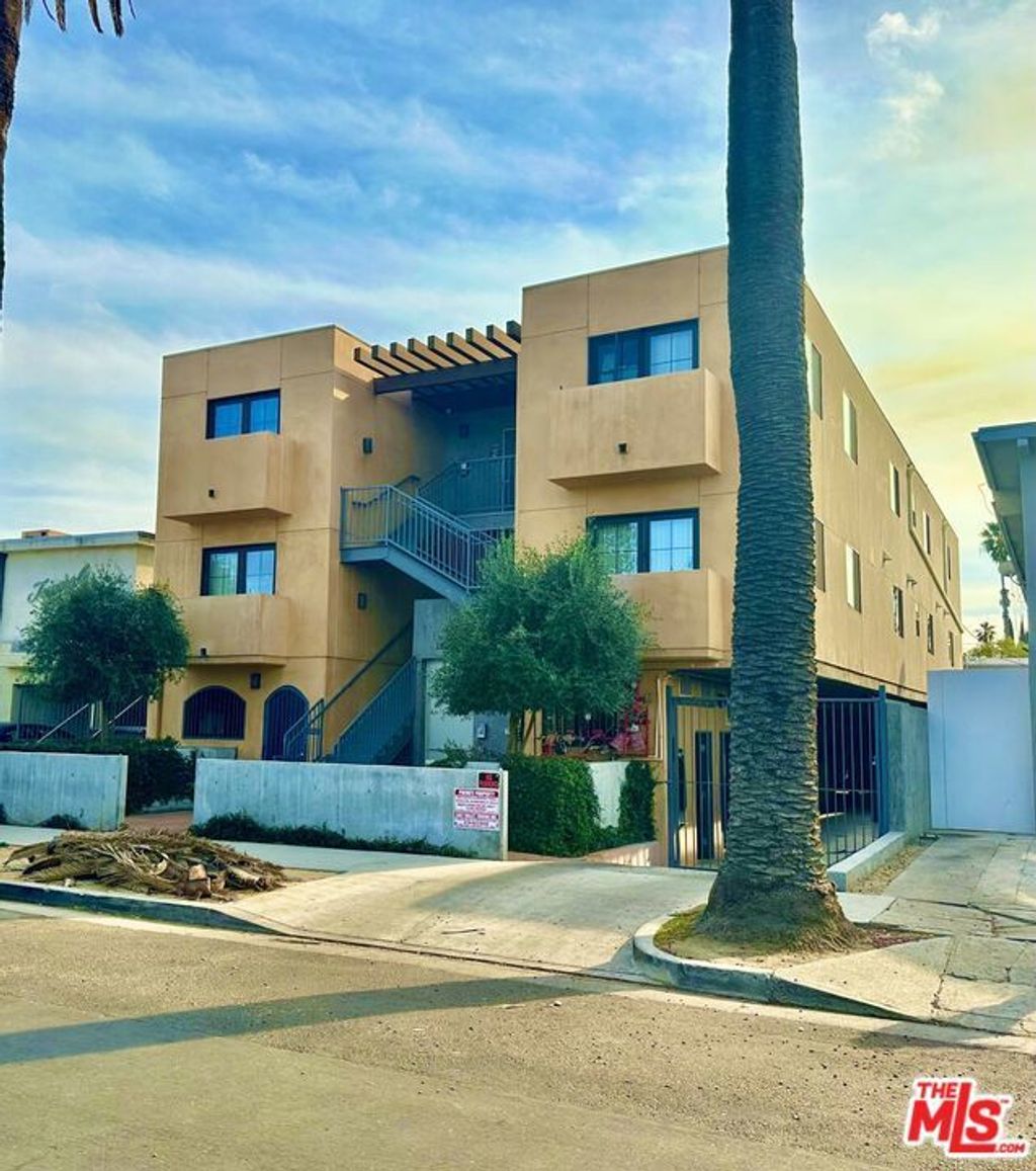 14846 Friar Street, Van Nuys