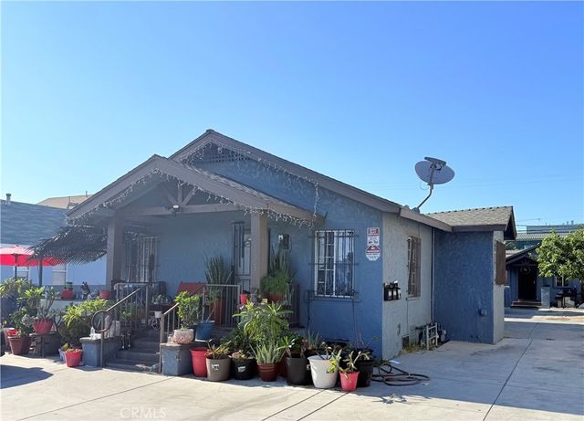 2305 Walter, Huntington Park