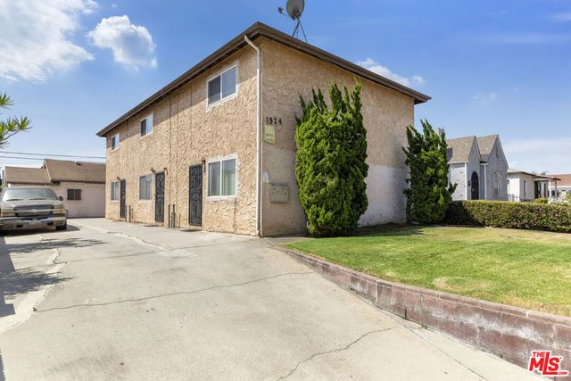 1524 W 81st Street, Los Angeles