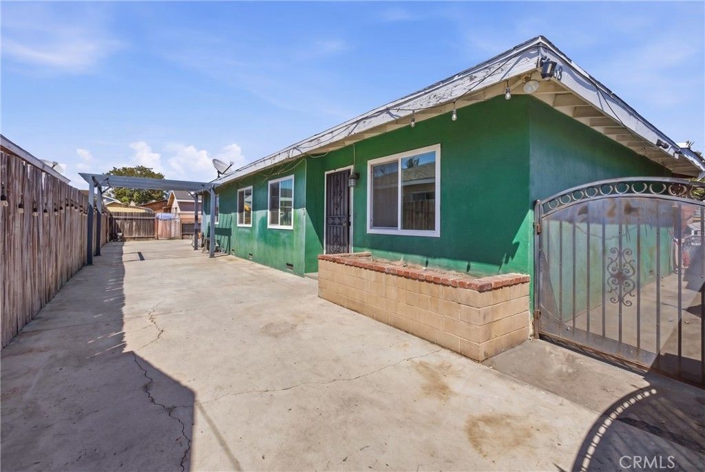 11561 Perkins Avenue, Whittier