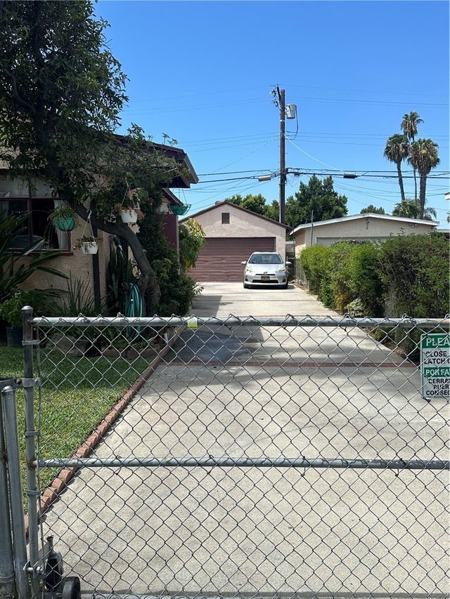8719 Tilden, Panorama City