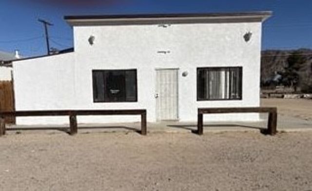 451 W Yermo # 1-3, Yermo