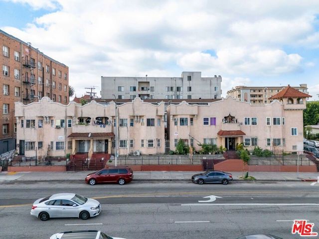 2214 W 8th Street, Los Angeles
