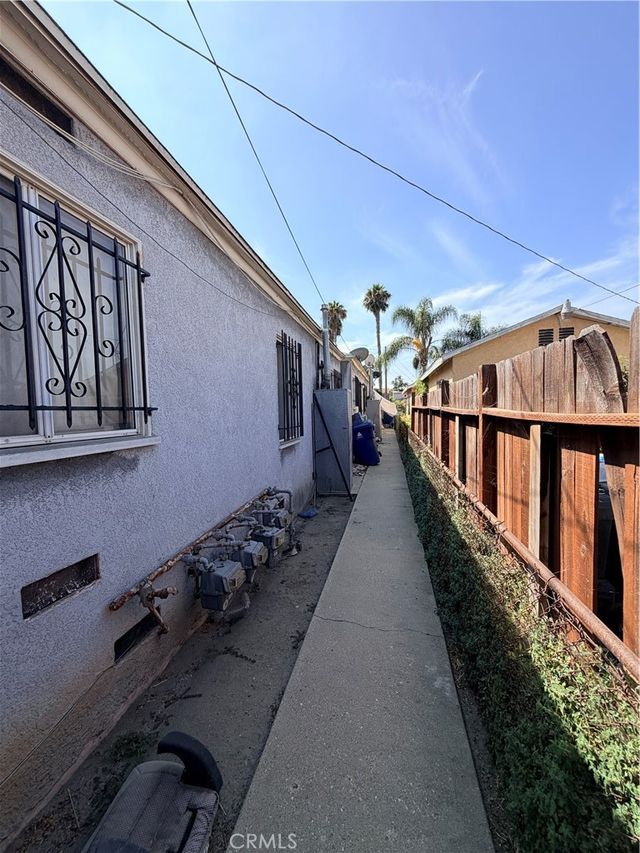 7919 Naomi, Los Angeles