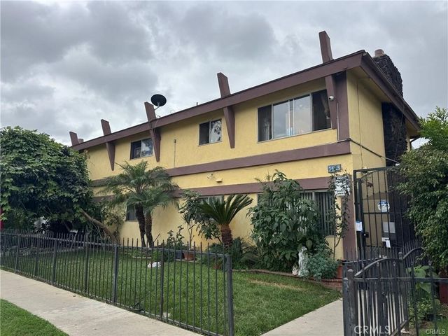 3568 Brenton, Lynwood
