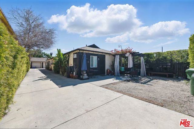 5710 Vineland Avenue, North Hollywood